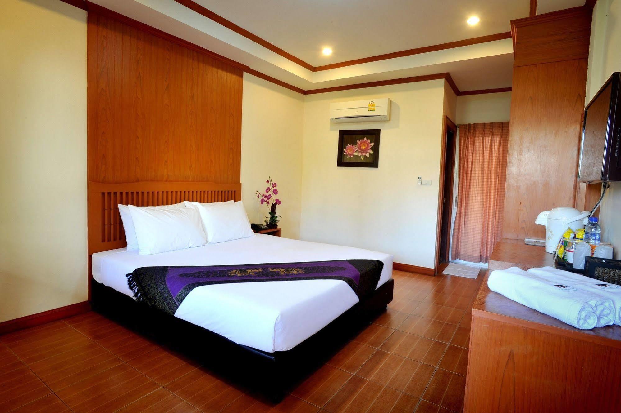 Mammoth Resort Khon Kaen Extérieur photo